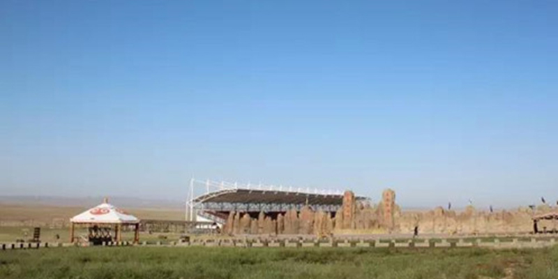内蒙古著名的希拉穆仁草原，B体育平台在红格尔敖包邀您欣赏《漠南传奇》